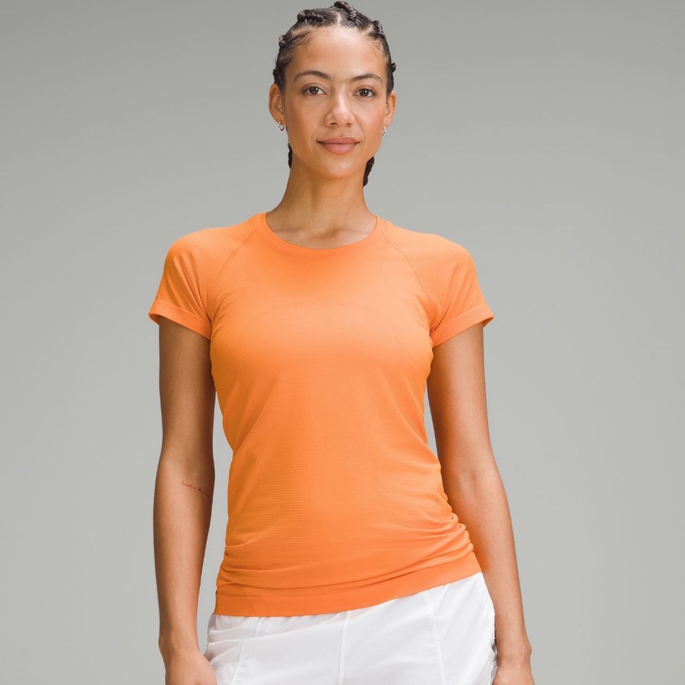 NWT lululemon Swiftly Tech Short Sleeve 2.0